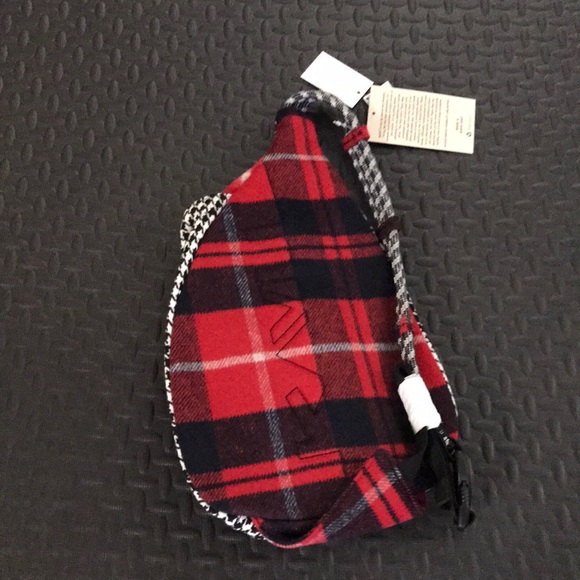 Kavu Mini rope Crossbody Bag - NEW - Picture 2 of 6